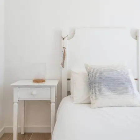 Beautiful Newly Renovated In 2024 On Portuguese