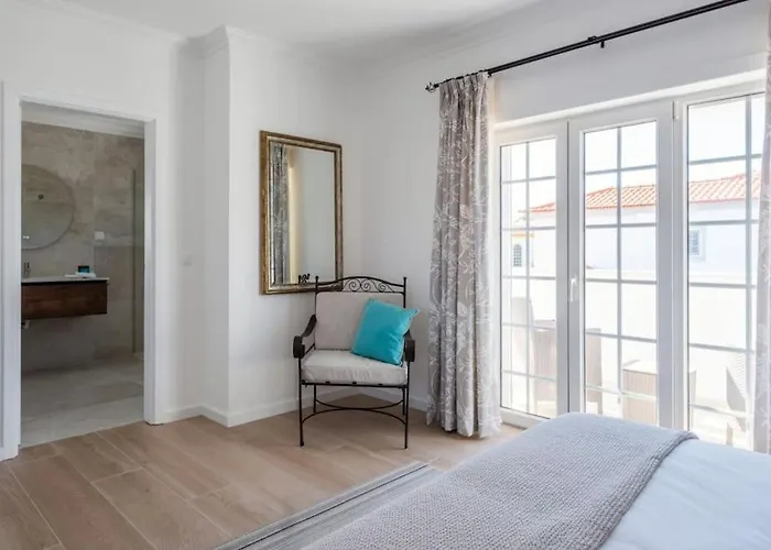 Beautiful Newly Renovated In 2024 On Portuguese 빌라 *