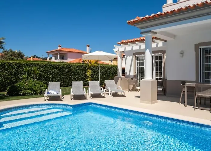 Beautiful Newly Renovated In 2024 On Portuguese 빌라 Amoreira (Leiria)