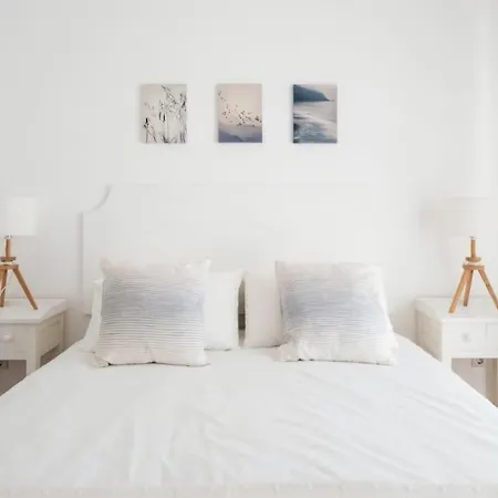 Beautiful Newly Renovated In 2024 On Portuguese Amoreira (Leiria)