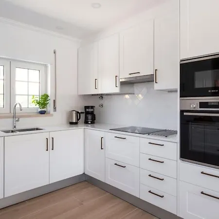 Beautiful Newly Renovated In 2024 On Portuguese Villa