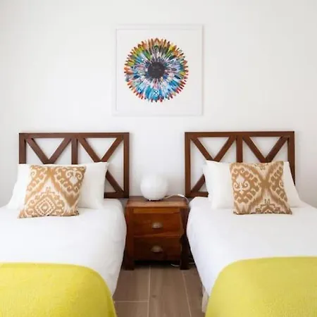 Beautiful Newly Renovated In 2024 On Portuguese Villa Amoreira (Leiria)