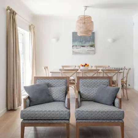 Beautiful Newly Renovated In 2024 On Portuguese Amoreira (Leiria)