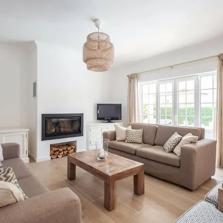 Beautiful Newly Renovated In 2024 On Portuguese * Amoreira (Leiria)