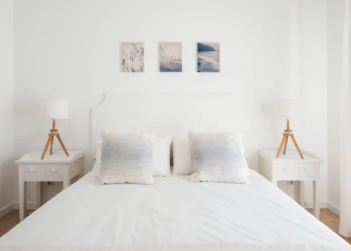 Beautiful Newly Renovated In 2024 On Portuguese Amoreira