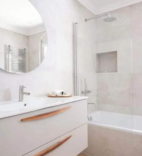 Beautiful Newly Renovated In 2024 On Portuguese * Amoreira