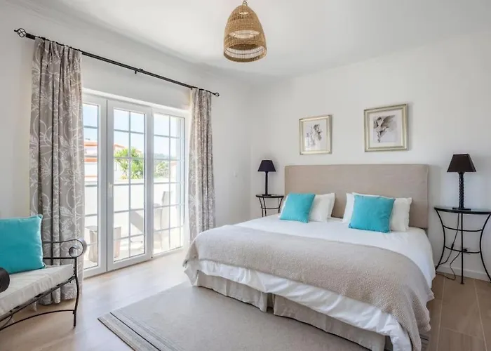 Beautiful Newly Renovated In 2024 On Portuguese