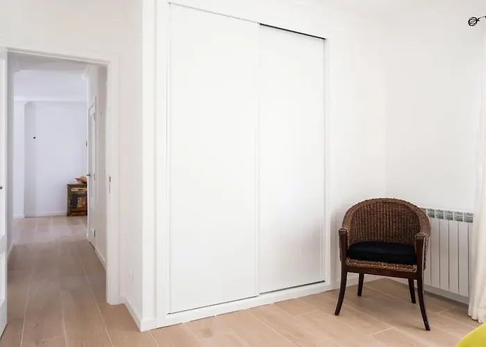 Beautiful Newly Renovated In 2024 On Portuguese *